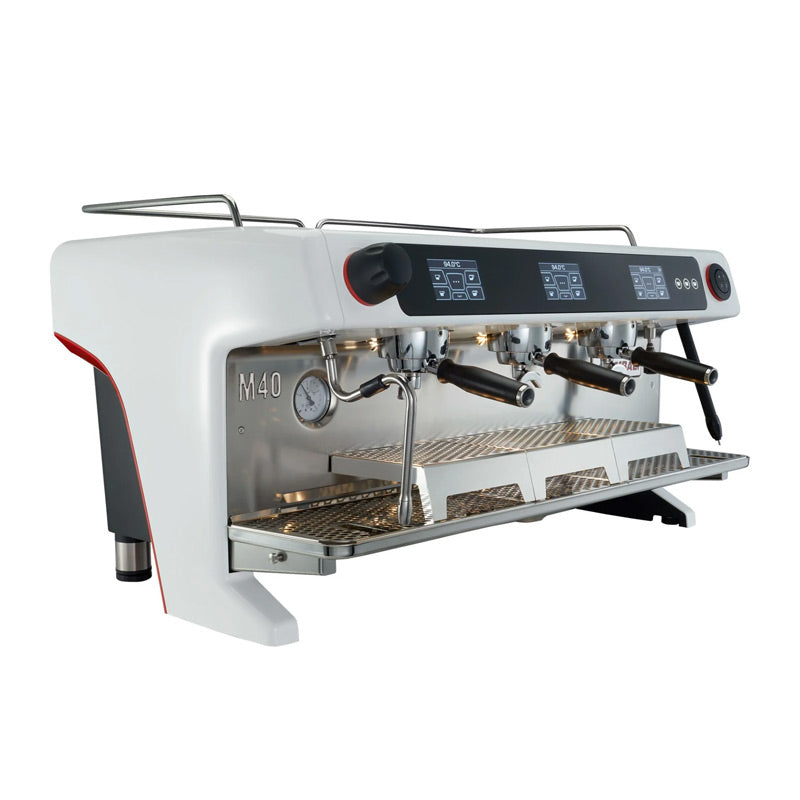 La Cimbali M40 DT/3 Tam Otomatik Espresso Kahve Makinesi, 3 Gruplu, Beyaz, barista termometresi