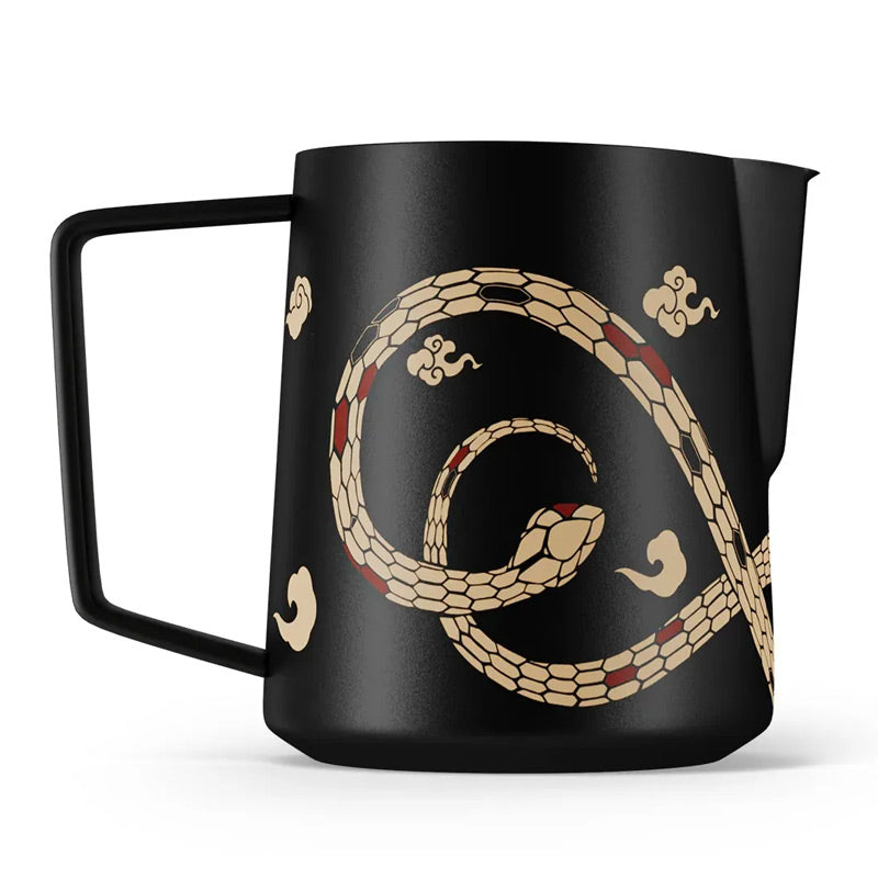 MHW-3Bomber P5159S Year Of The Snake Süt Potu Pitcher, 500 ml, Siyah, kahve aksesuarı