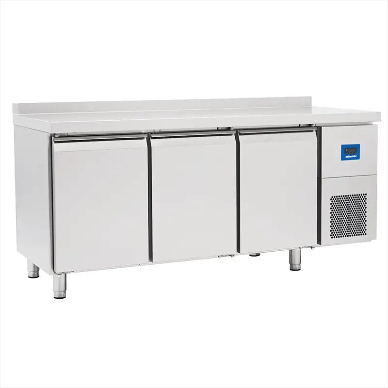 oztiryakiler 3 inox kapili gn tipi buzdolabi tag 370 nmv 430 kalite